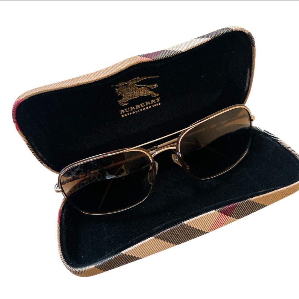 Burberry Gold Aviator Sunglasses with Check Case - Picture 9 of 9